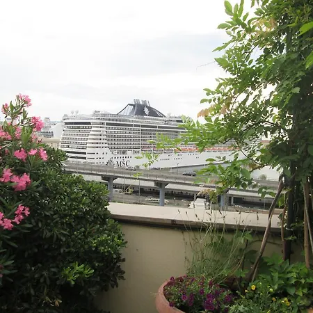 Bed & Breakfast La Terrazza Sul Porto *