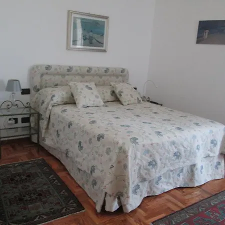 Bed and Breakfast La Terrazza Sul Porto Γένοβα